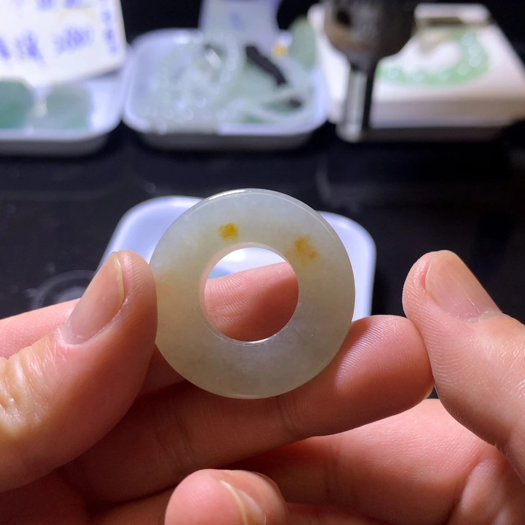 未镶嵌定制翡翠深夜放漏，洒金戒圈一个