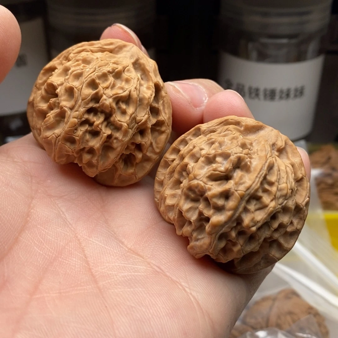 核桃把件四二苹果园