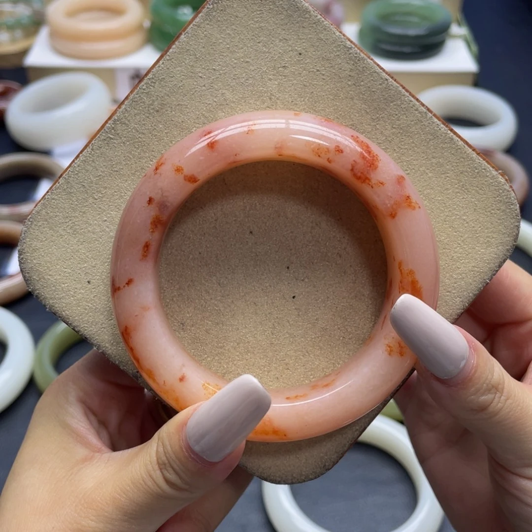 未镶嵌手镯石英质玉萌*张