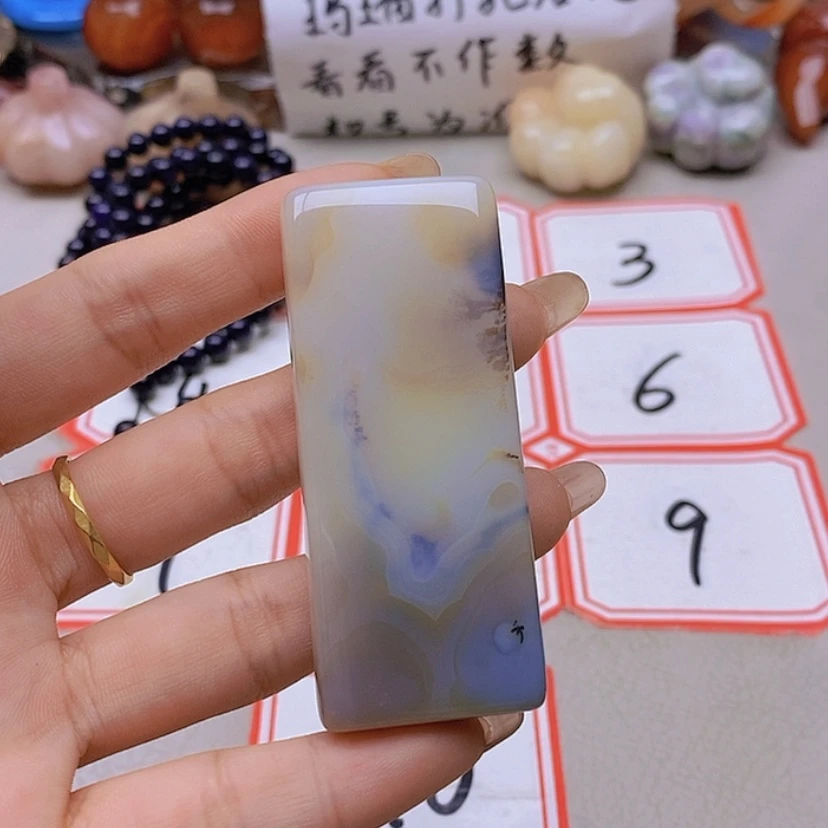 【闪购商品】未镶嵌玛瑙/玉髓珠宝半成品太**人