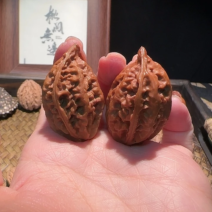 文玩核桃吊坠米子70