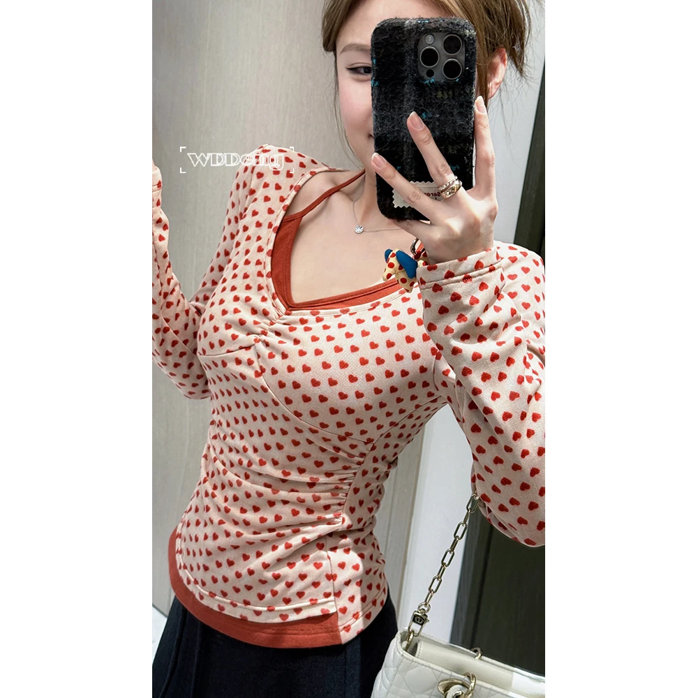 王等等【法式漫息】2025秋冬原创高克重设计感印花上衣U225S20444