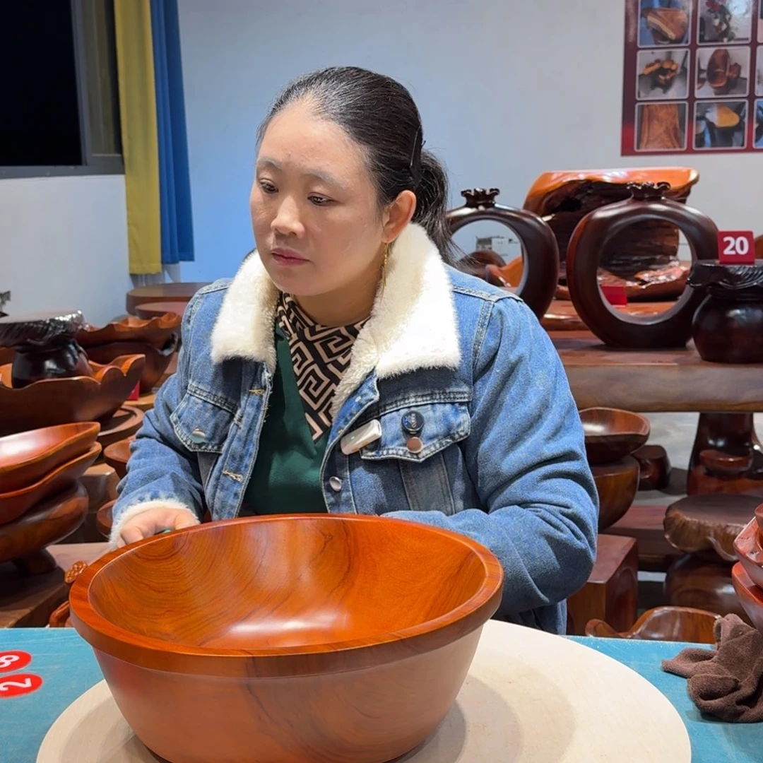 木香樟实木圆形果盘