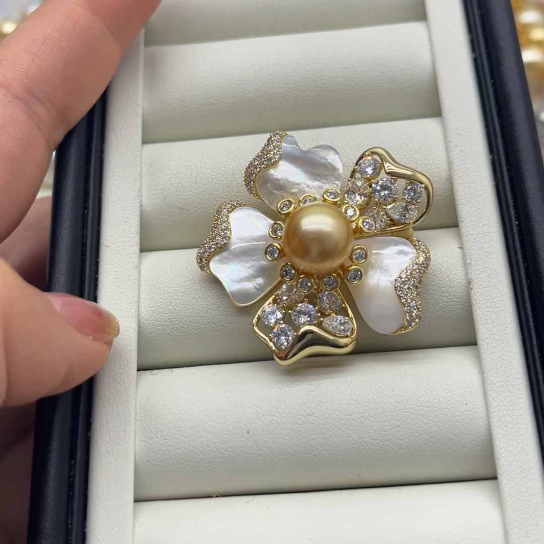 海水珍珠合金胸针