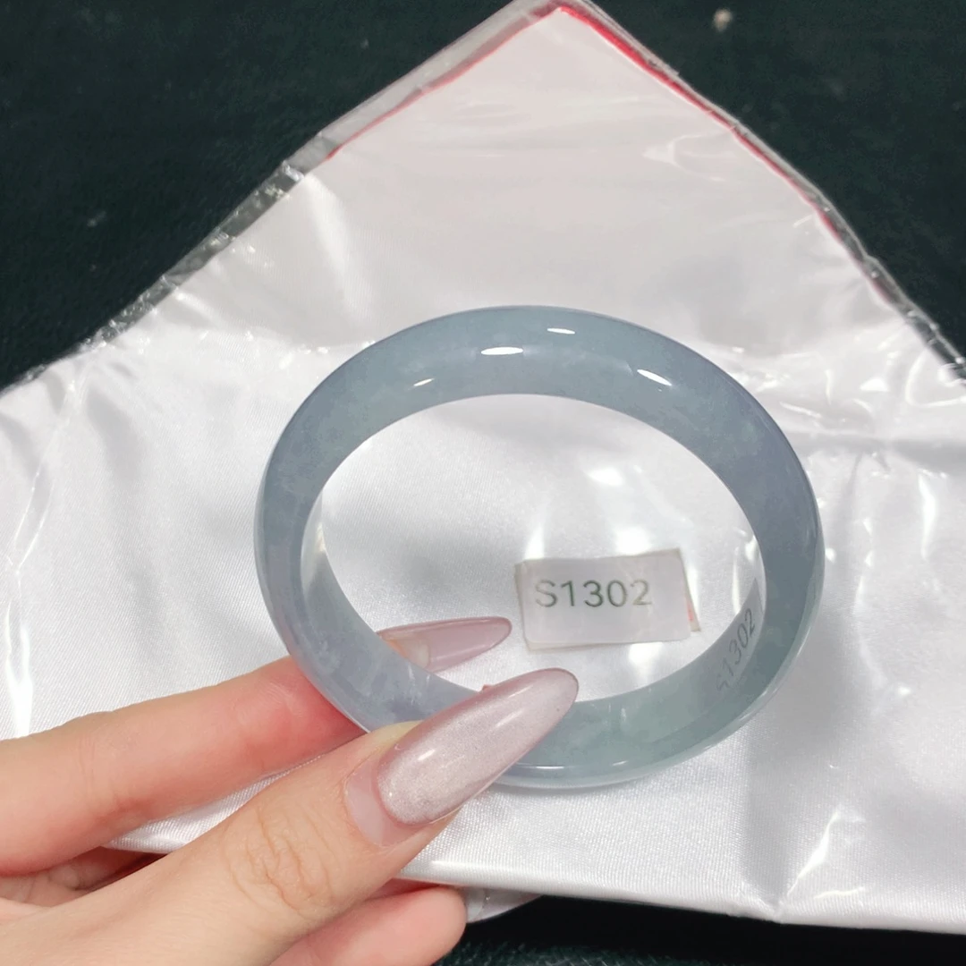 翡翠未镶嵌手镯S1302-04