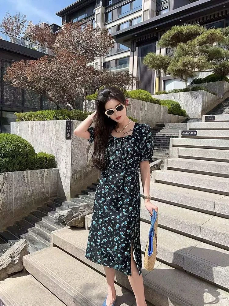 9509时尚碎花开叉连衣裙