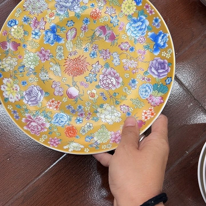 赞***英搪瓷瑕疵黄金万花盘子一个