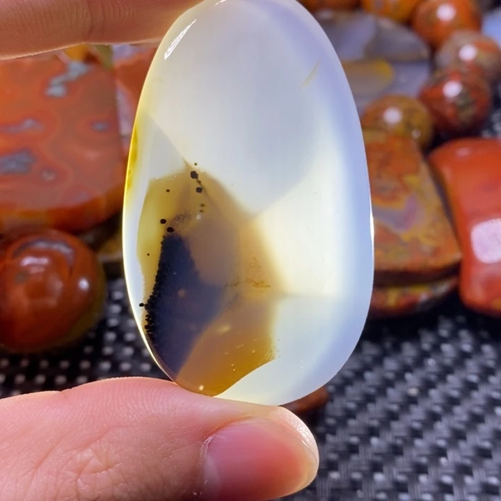 玛瑙/玉髓颈饰未镶嵌