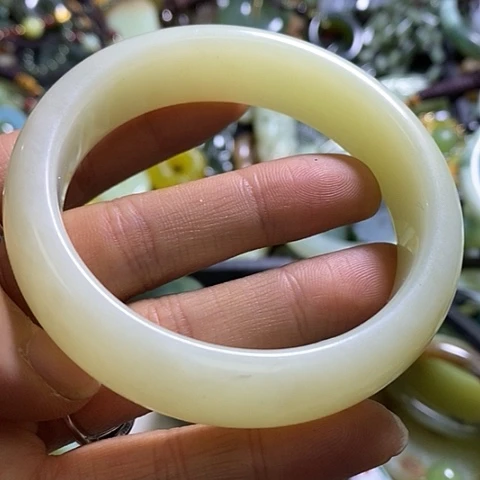 岫玉手镯未镶嵌58-59口径