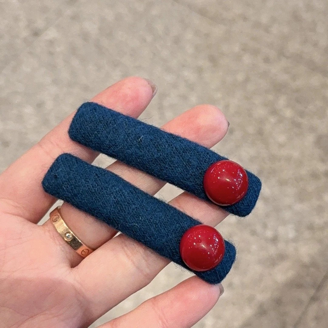 2025新款蓝色撞色红珠子发夹女小众发饰侧边夹对夹碎发刘海夹头饰