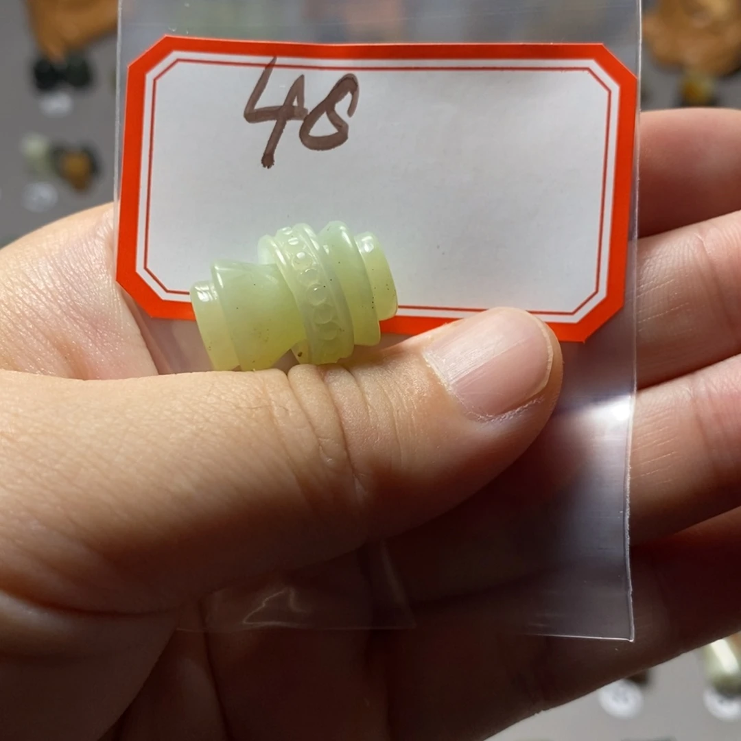 【闪购商品】蛇纹石玉配珠未镶嵌明***日