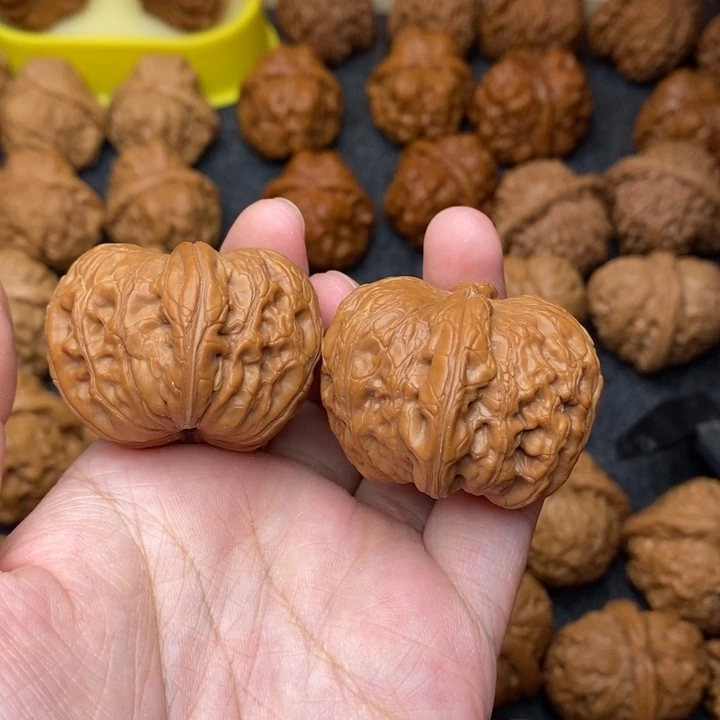 文玩核桃把件元宝40