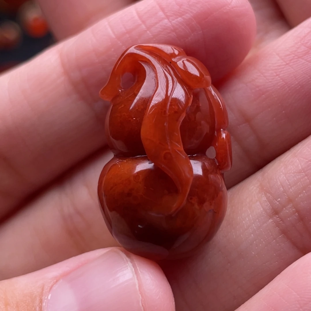 南红玛瑙未镶嵌珠宝奇石葫芦吊坠