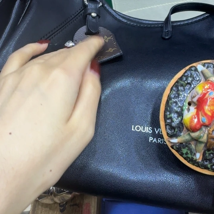 V***活琉璃手工艺品哈哈哈哈哈哈茶宠