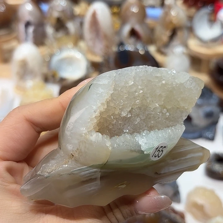 玛瑙/玉髓未镶嵌雕刻件