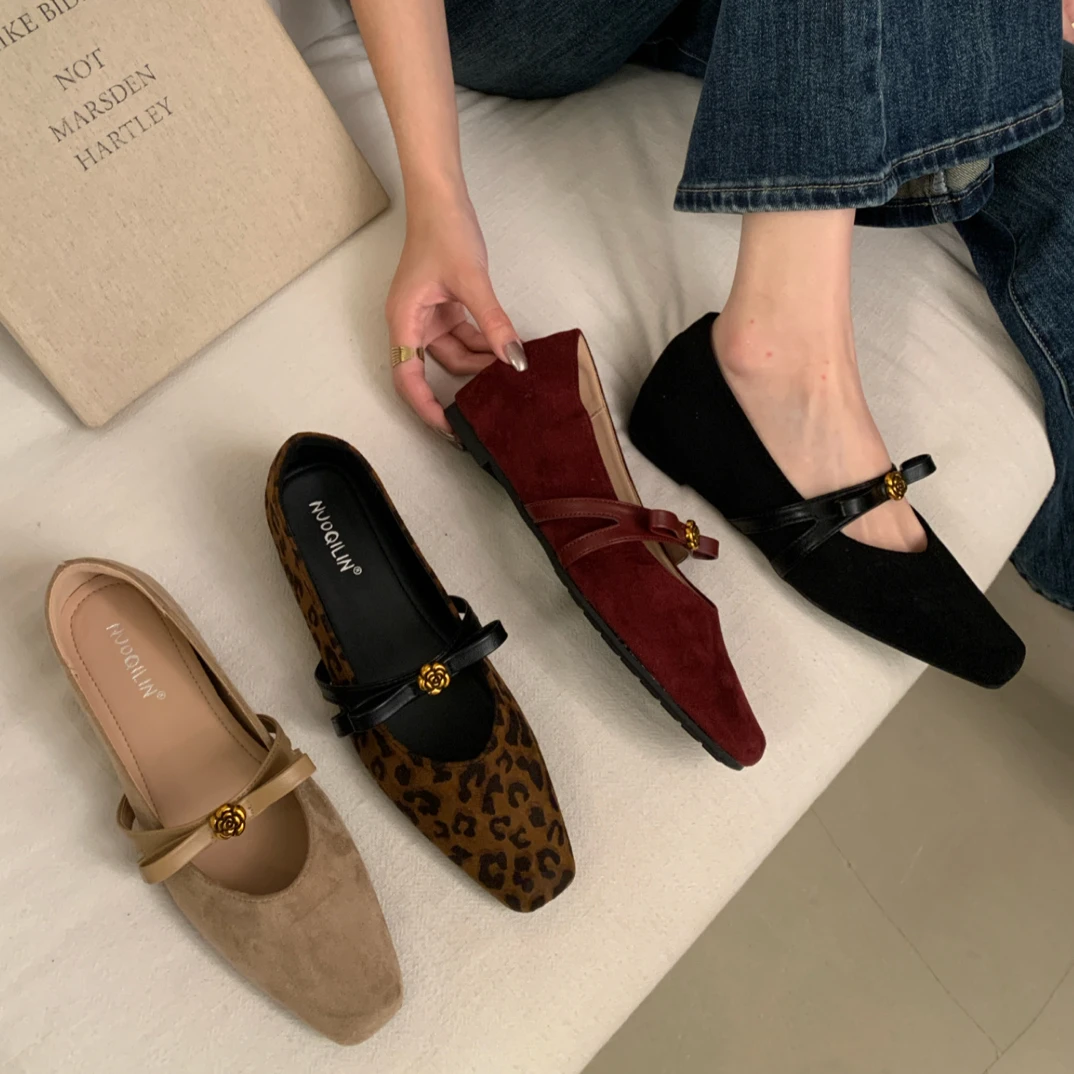 N 内增高4公分～爆款复古风方头山茶花蝴蝶结内增高低跟浅口单鞋