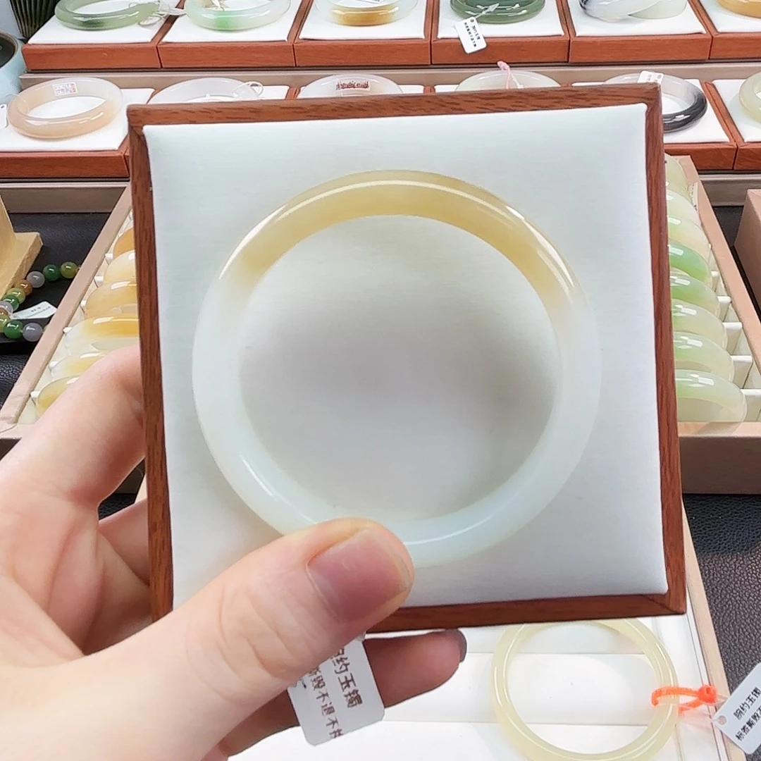 未镶嵌手镯和田玉54 55