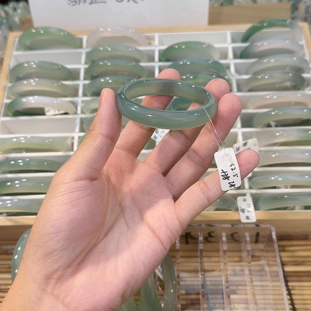 手镯玛瑙/玉髓未镶嵌圈口52.5