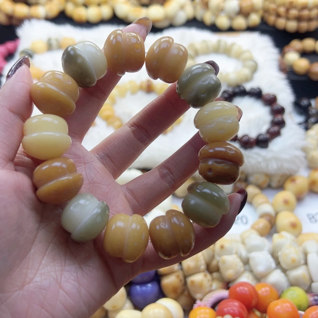 吊坠白玉菩提20卡干车干磨菩提蘑菇男孩