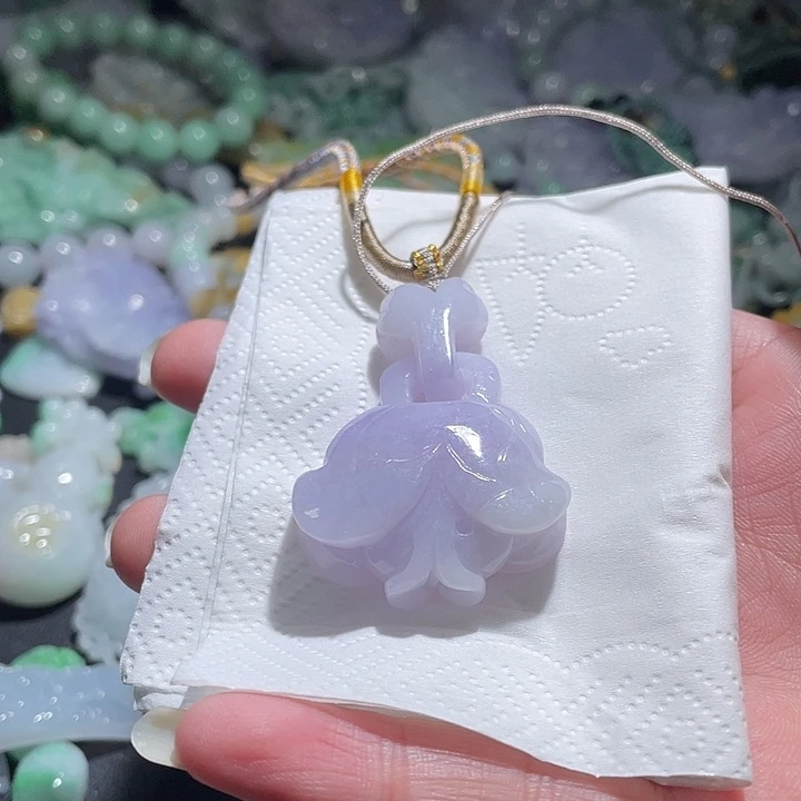 颈饰未镶嵌翡翠天