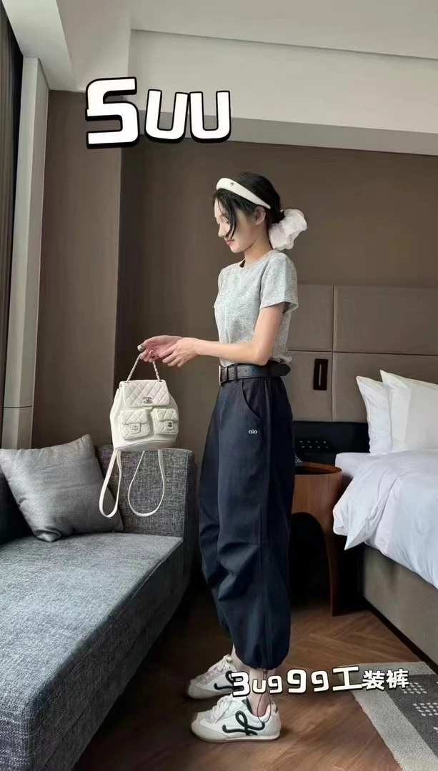 九月女装精品店（3U999）