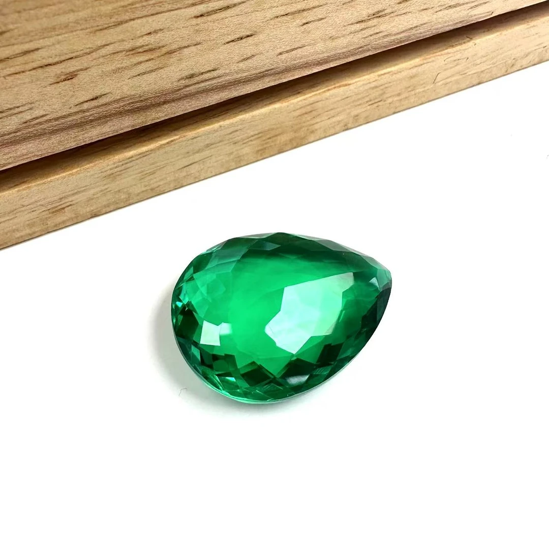 k642精品奢华时尚款裸石吊坠多样性发其一