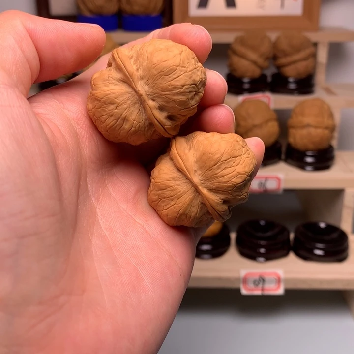 文玩核桃把件19香妃元宝35尺