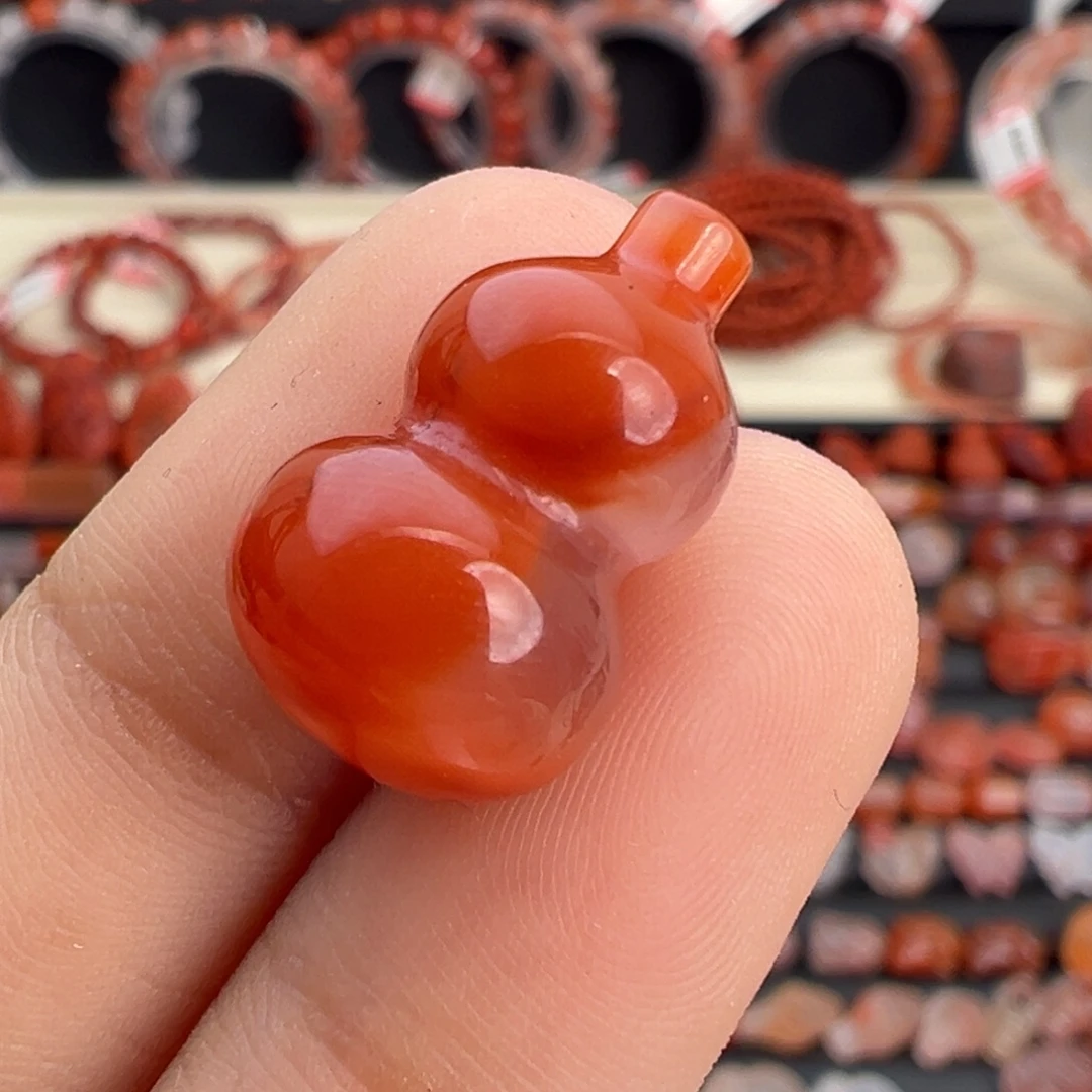 南红玛瑙未镶嵌颈饰鸿运当头葫芦