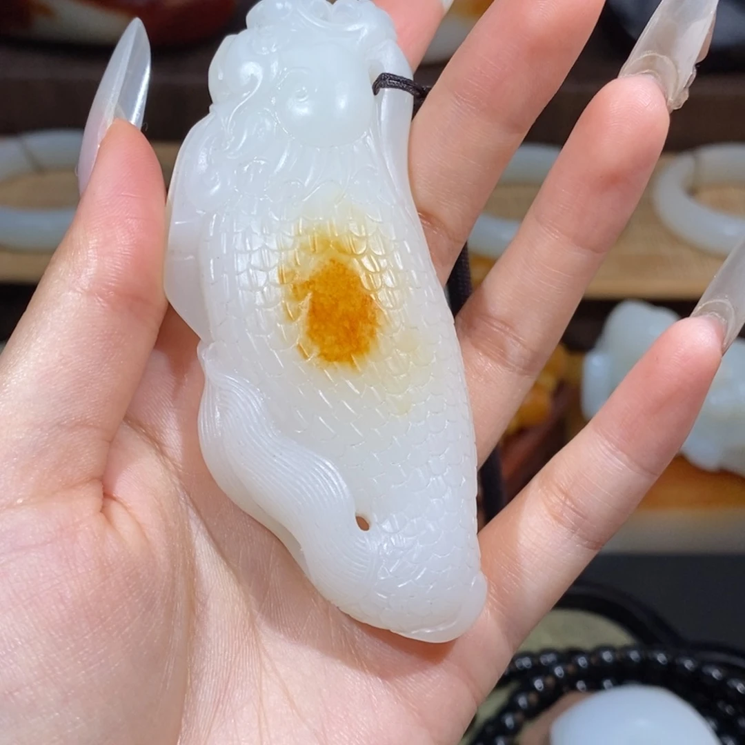 和田玉未镶嵌挂件梦****客