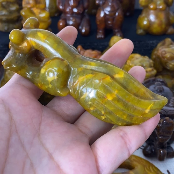 未镶嵌蛇纹石玉颈饰