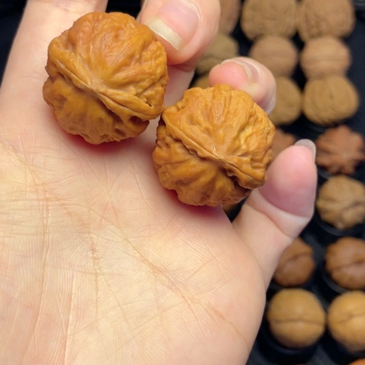 把件文玩核桃滴溜圆