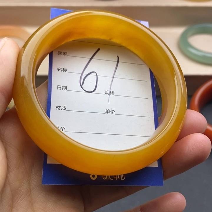 石英质玉未镶嵌手镯