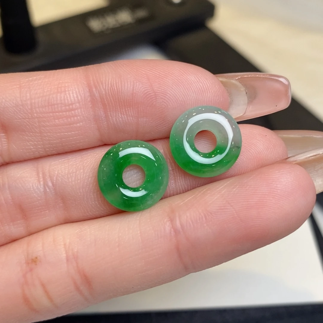 翡翠耳饰未镶嵌甜甜圈