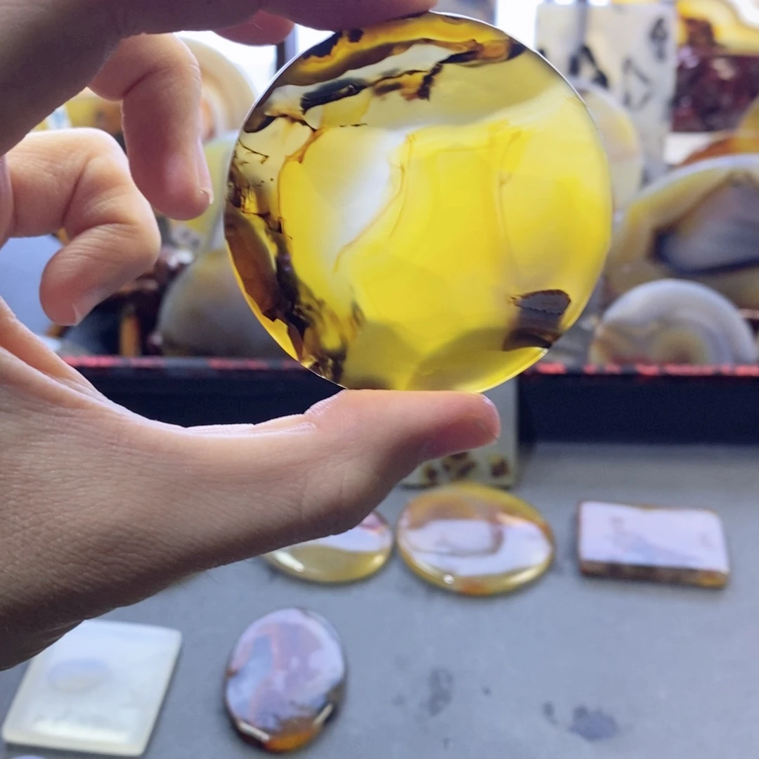 玛瑙/玉髓颈饰未镶嵌