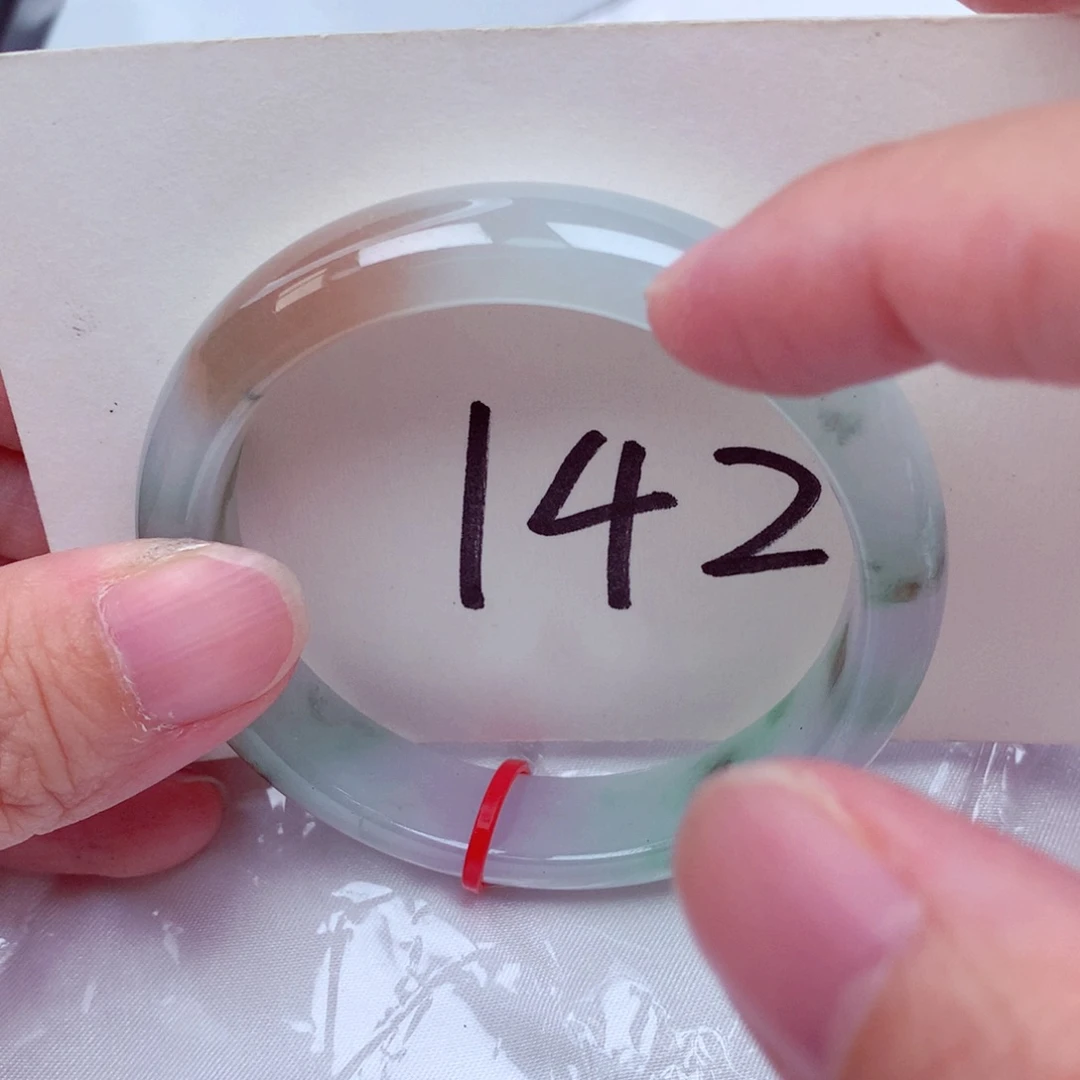 翡翠未镶嵌手镯翡翠