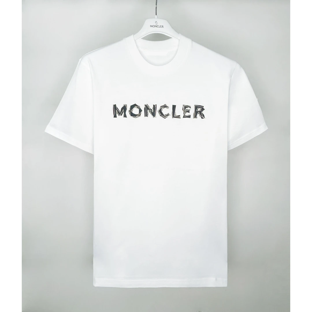 未使用 MONCLER 黑色不规则字母logo 白色短袖T恤 8C00052