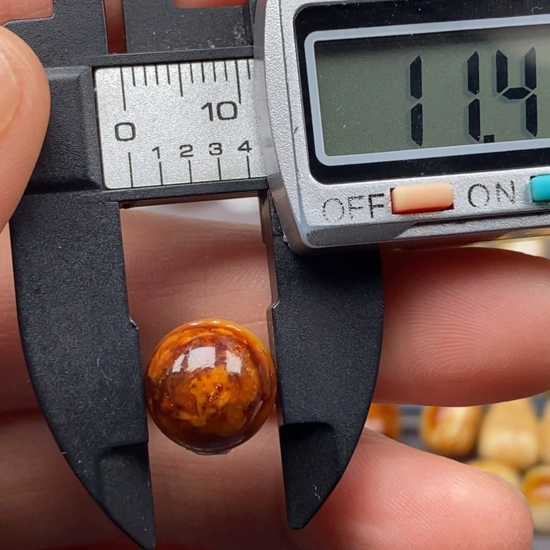 未镶嵌琥珀戒指圆珠