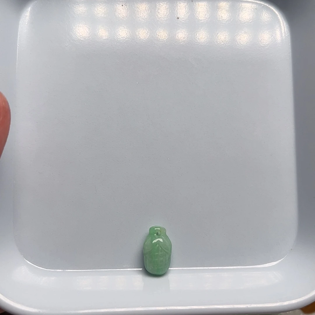 翡翠未镶嵌颈饰天然翡翠