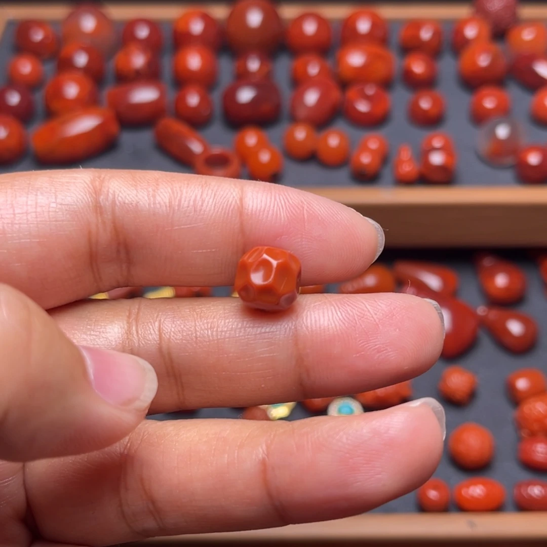 南红玛瑙配饰未镶嵌淡***风配饰