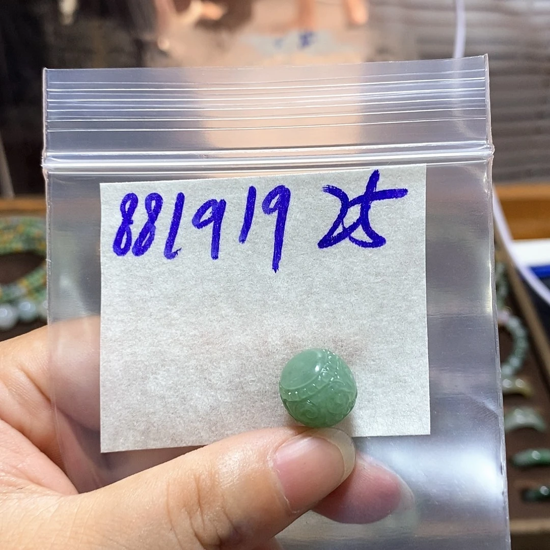 未镶嵌定制翡翠可*