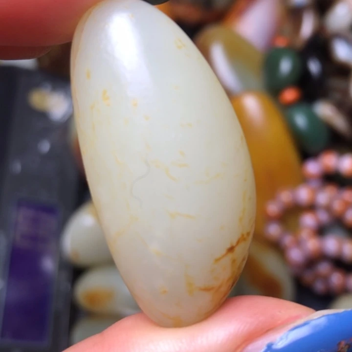 和田玉未镶嵌珠宝奇石