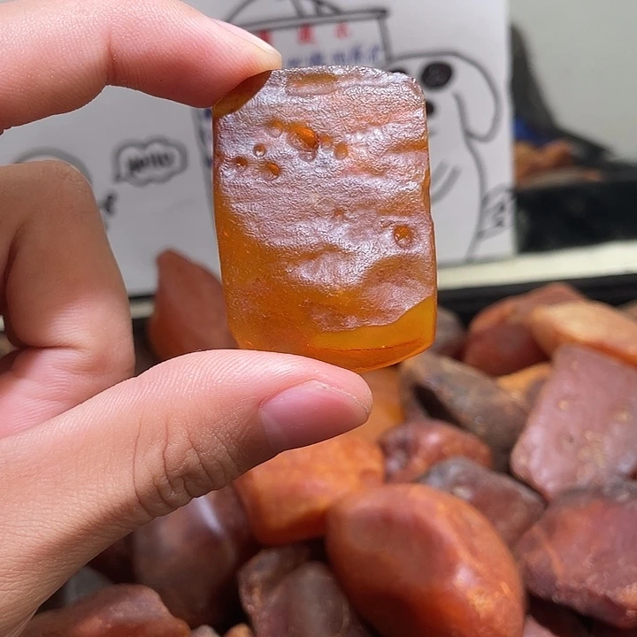 裸石琥珀未镶嵌吊坠