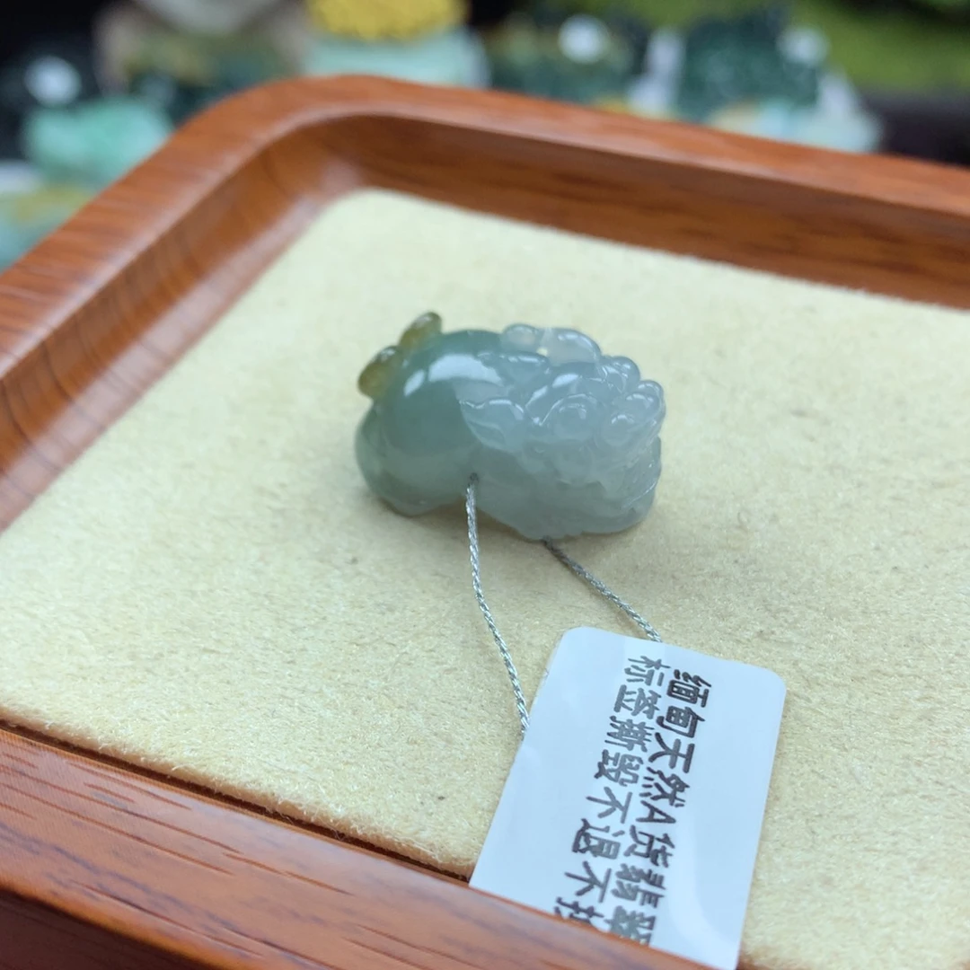 翡翠未镶嵌颈饰翡翠貔貅