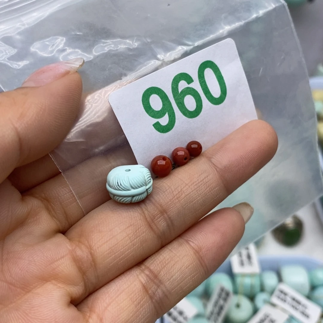 未镶嵌南红玛瑙珠宝奇石