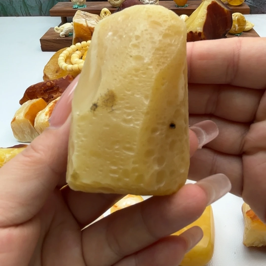 1***A定制琥珀未镶嵌琥珀