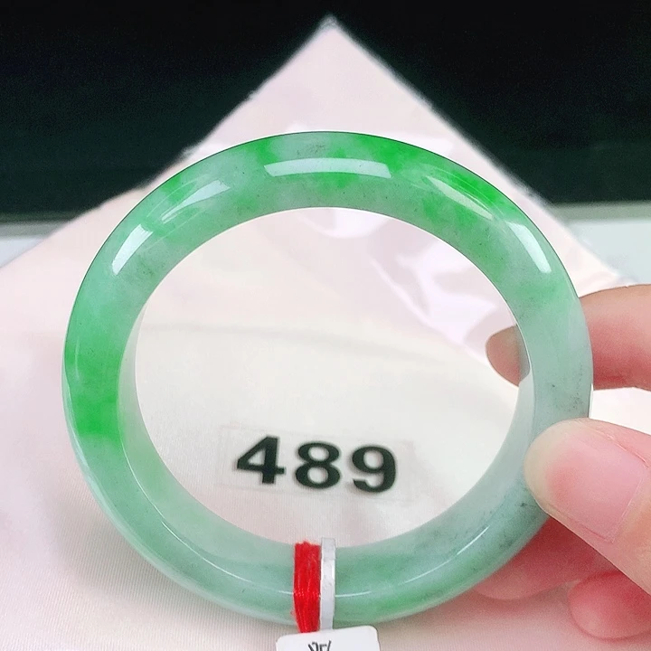 翡翠未镶嵌手镯翡翠手镯