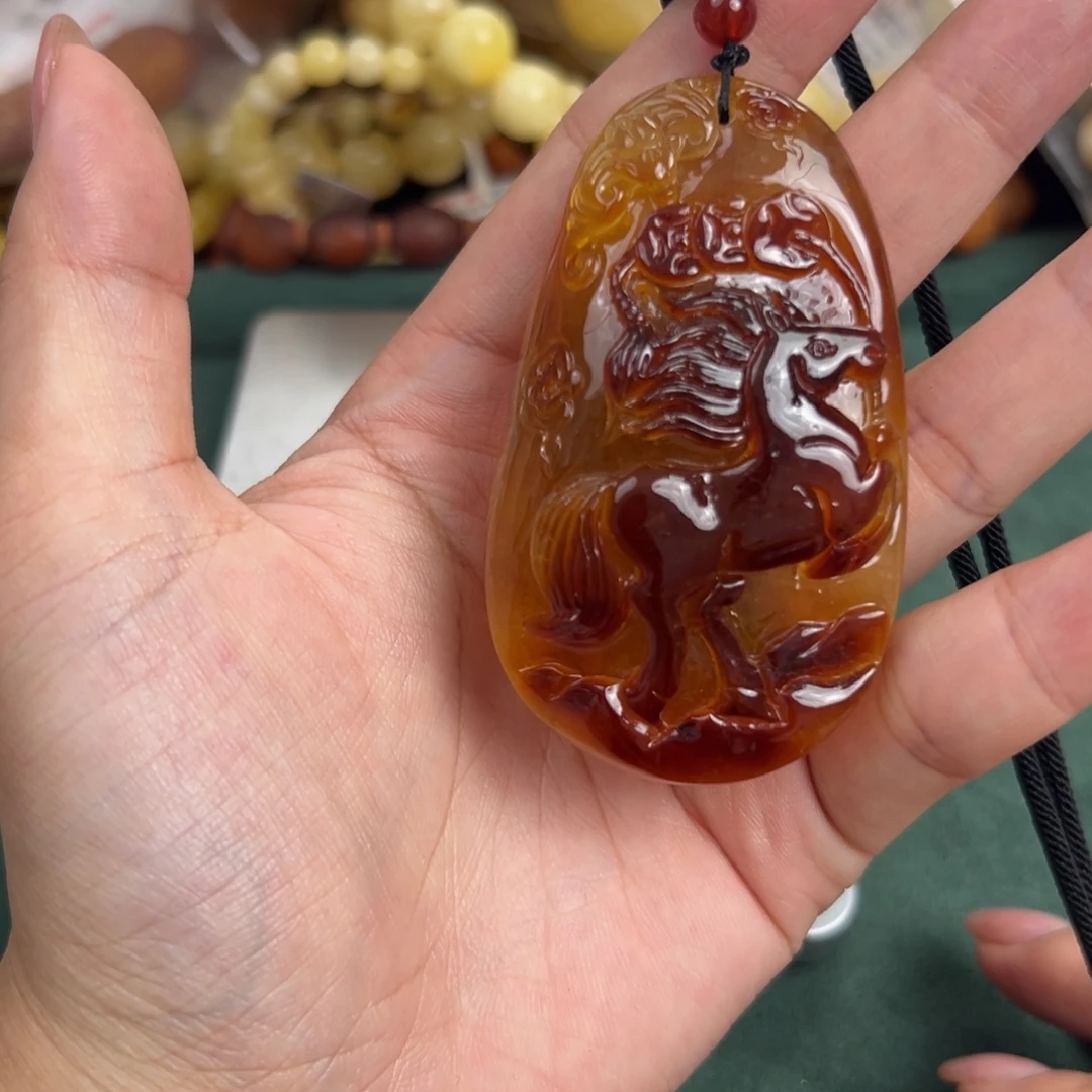琥珀未镶嵌珠宝奇石