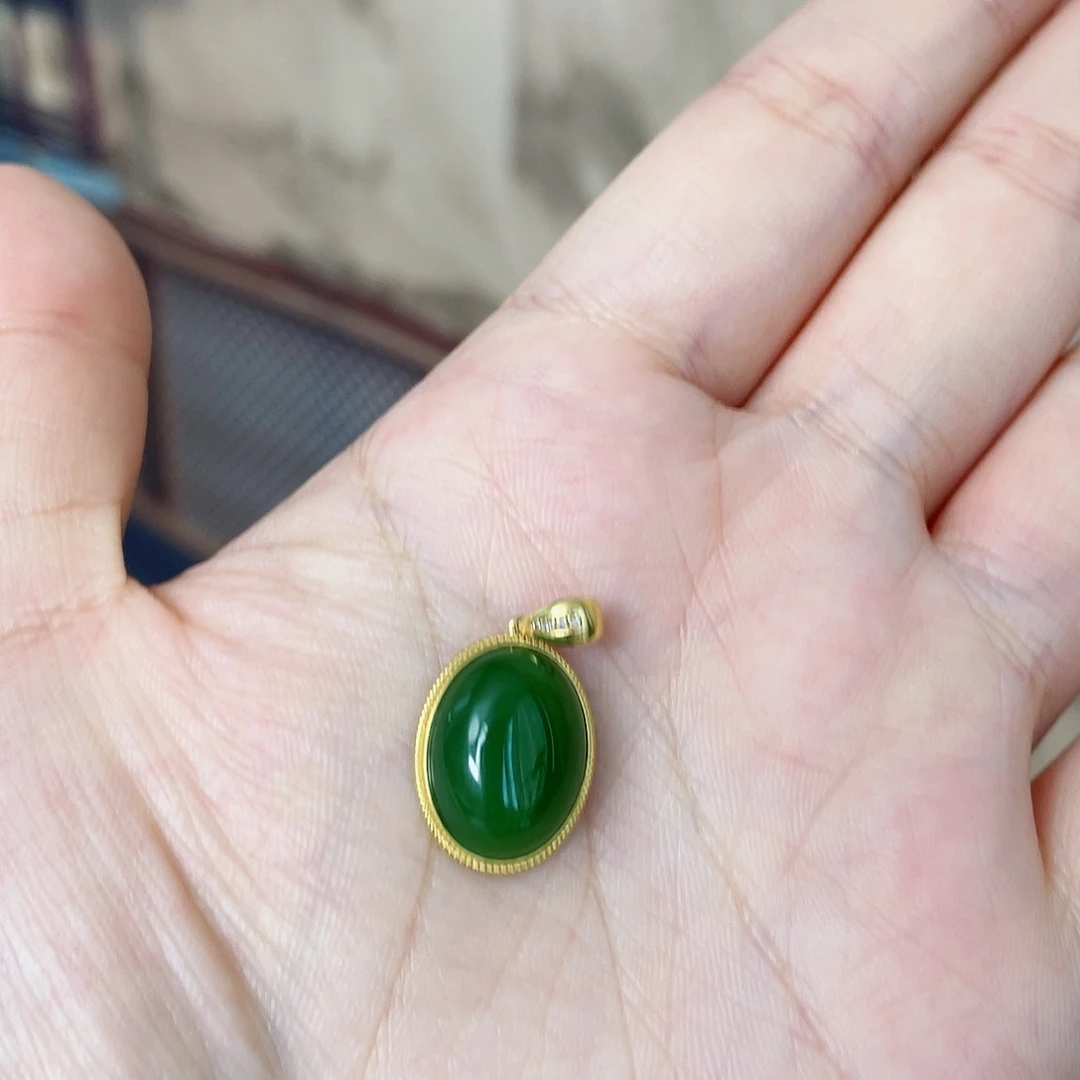 和田玉（碧玉）吊坠(不含链)18K金镶嵌