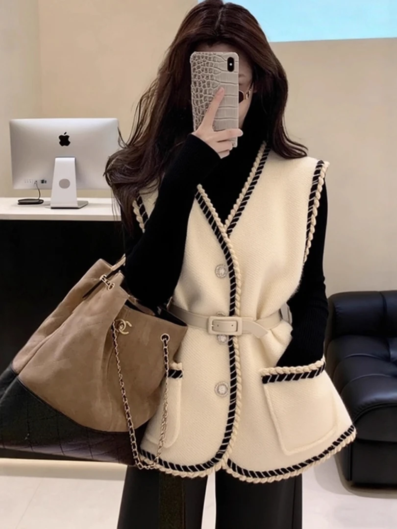 2025女装秋冬新款爆款质高级感小香风显瘦马夹叠穿气V领米色外套