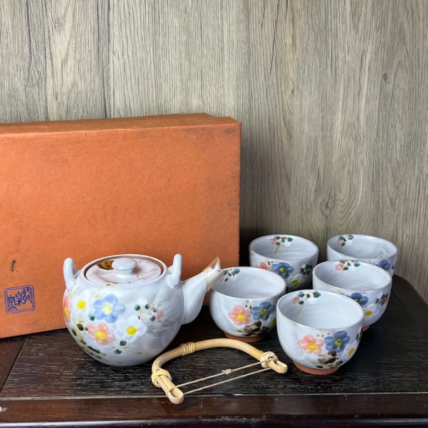 日本正品龙泉窑制清水风手绘陶胎茶具套装(壶满容400ml杯口7cm)